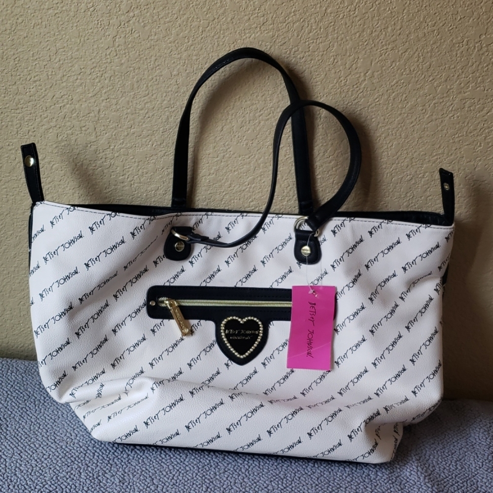 Betsey Johnson purse with detachable pouch